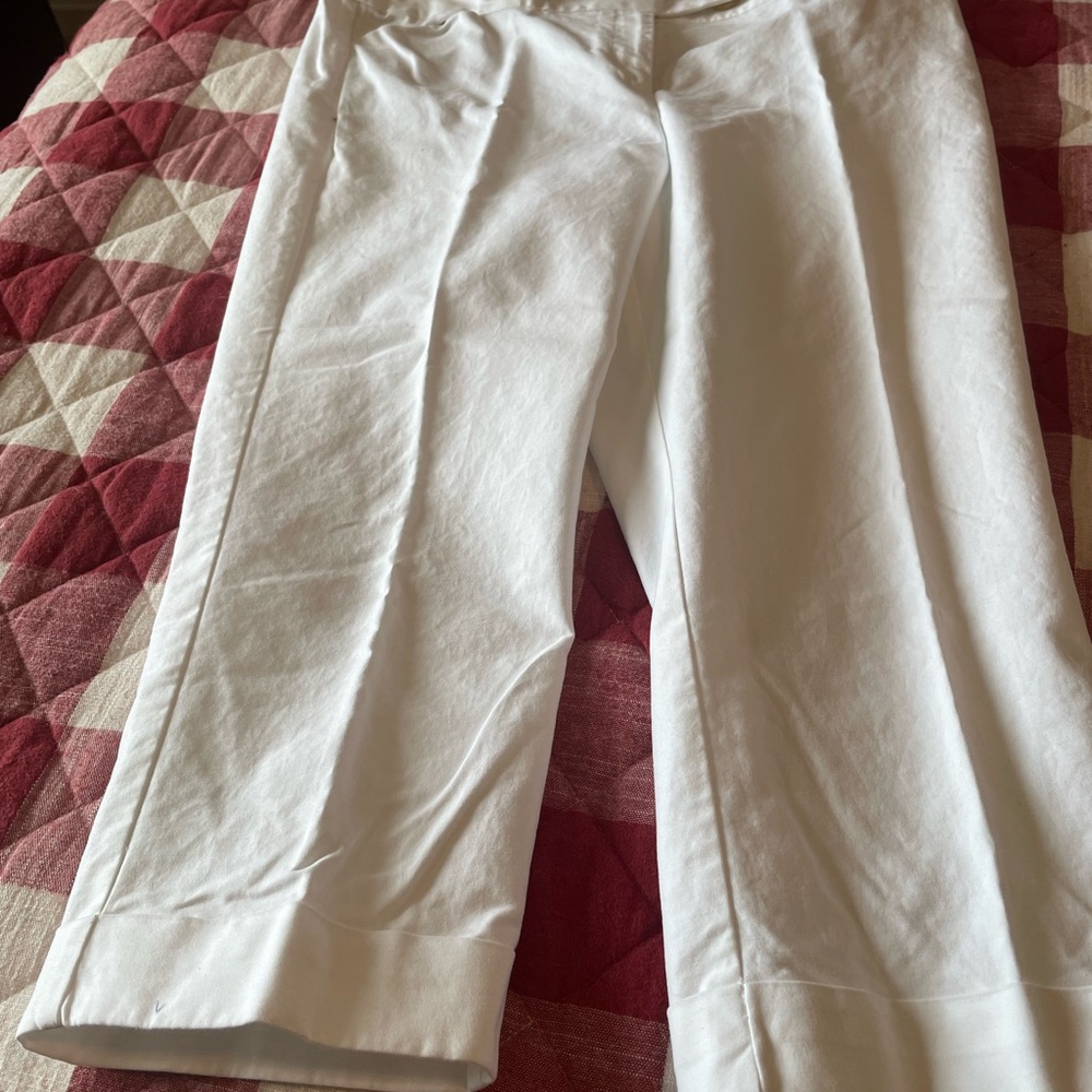 Ann Taylor White Cuffed Cropped Pant